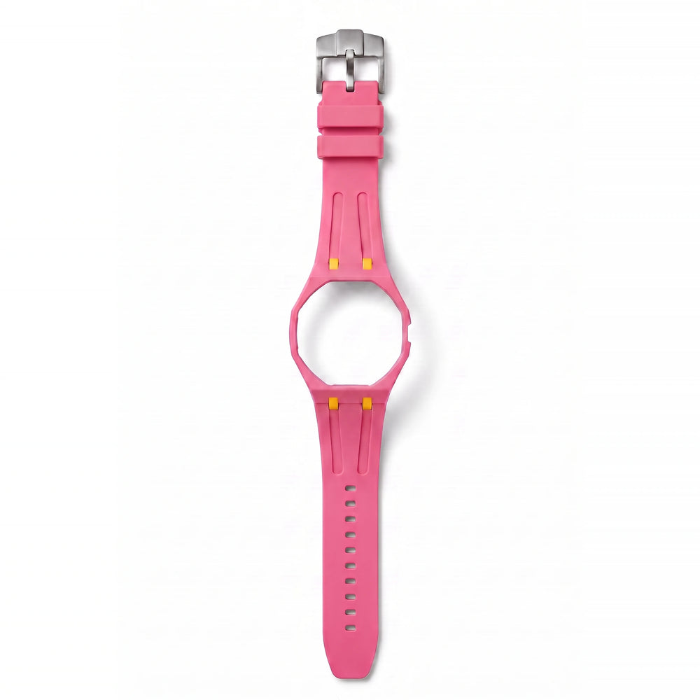 Bracelet de montre en silicone Royal Pulse Pink Pop rose à rappels jaunes, boucle en acier brossé, vu de face sur fond blanc
